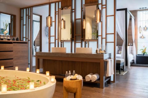 The Sarojin Resort in Khuekkhak