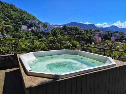 Hot tub