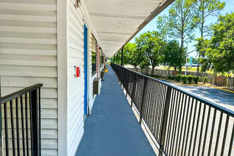 Luxury Inn By OYO Albany Hotel in Albany