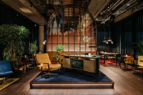 Bar/lounge