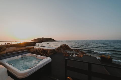 Hot tub
