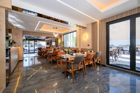 Otel Carpediem Gold Kuşadası Hotel in Kusadasi