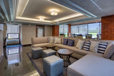 Drury Inn & Suites St. Louis Fairview Heights Hotel in Caseyville