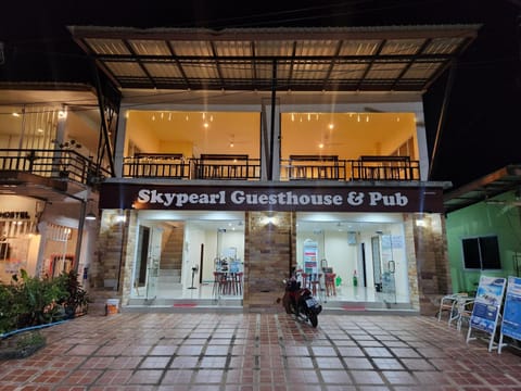 SKYPEARL Guesthouse & Café Hostel in Ko Tao