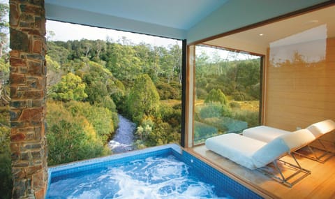 Peppers Cradle Mountain Lodge Hotel in Cradle Mountain