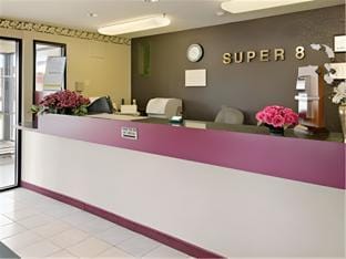 Super 8 by Wyndham Monee Hotel in Indiana