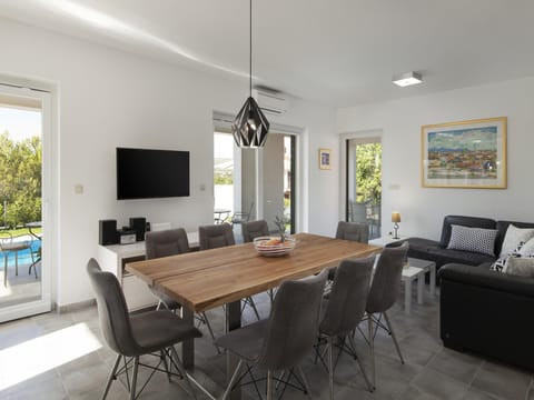 Villa on Brac Island near Beach  Pool Resort in Split-Dalmatia County