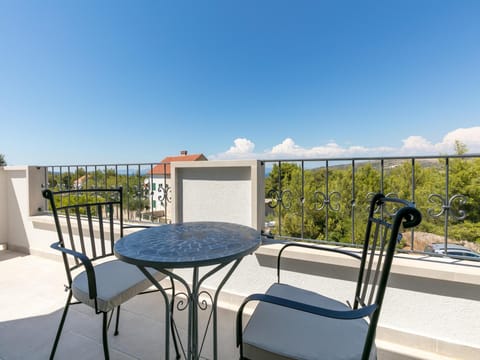 Villa on Brac Island near Beach  Pool Resort in Split-Dalmatia County