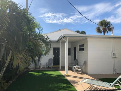 Holiday Isles Resort Hotel in Madeira Beach