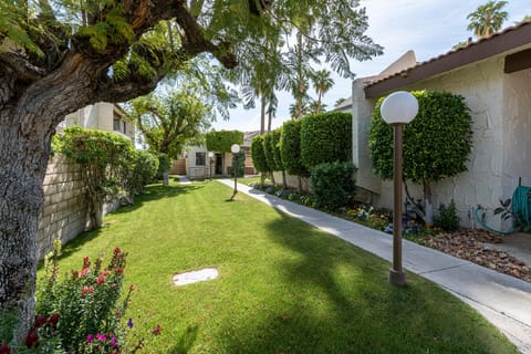 Casitas Del Monte Hotel in Palm Springs