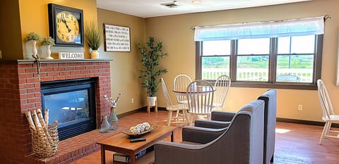 Shared lounge/TV area