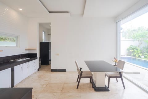 Villa Blue Margarita Canggu Hotel in North Kuta