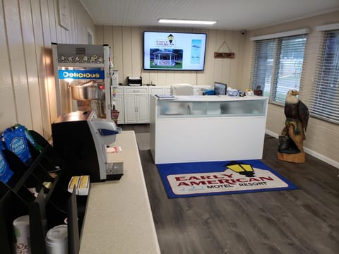 Early American Motel Motel in Lake Barkley