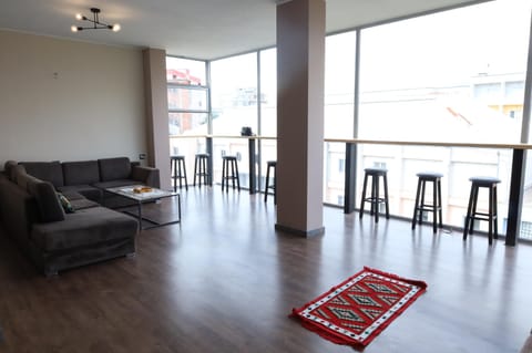 90pods  Hostel in Montenegro