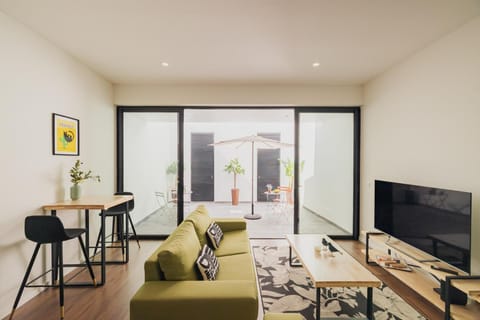 Shared lounge/TV area