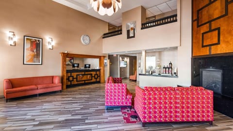 Best Western Plus Peoria Hotel in East Peoria