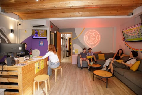Onefam Sants Hostel in L'Hospitalet de Llobregat