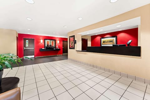 Suburban Studios Columbus Fort Benning Area Hotel in Phenix City