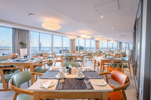 Lagoon Beach Hotel Apartments Apartment hotel in Cape Town