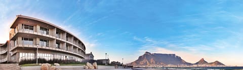 Lagoon Beach Hotel Apartments Apartment hotel in Cape Town