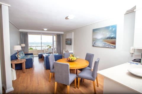 Lagoon Beach Hotel Apartments Apartment hotel in Cape Town