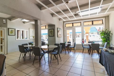 The Sonora Inn Hotel in Sonora