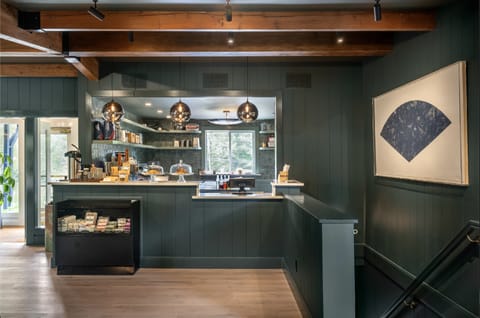 Otis Harbor Springs Hotel in Michigan