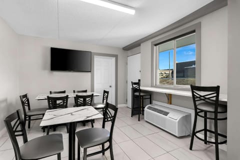 Quality Inn Nashville - Opryland Area Hotel in East Nashville