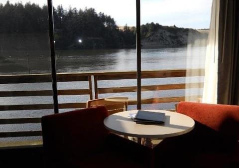 River House Inn, a Baymont by Wyndham Hotel in Oregon