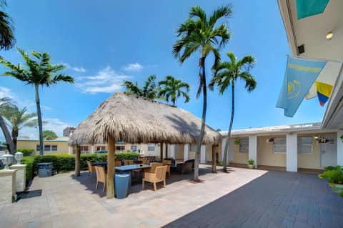 The Seagull Hotel in Hollywood Beach