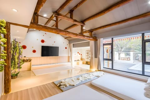 Floral Hotel· Beijing Changliushui No.1 Courtyard Homestay Hotel in Beijing