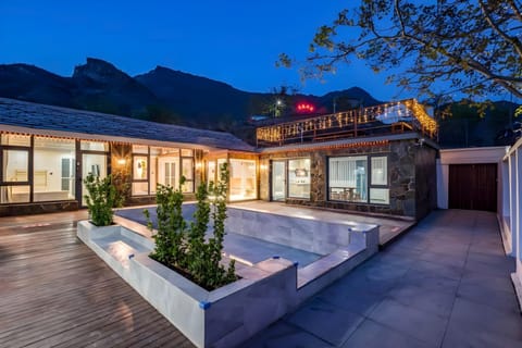 Floral Hotel· Beijing Changliushui No.1 Courtyard Homestay Hotel in Beijing