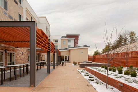 Courtyard by Marriott St. Louis West County Hotel in Ozark Mountains