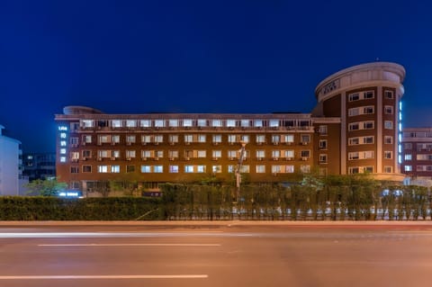 Urba Hotel Wangdingdi Subway Station Hotel in Tianjin