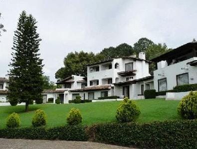 Hotel Avandaro Golf & Spa Resort Hotel in Valle de Bravo