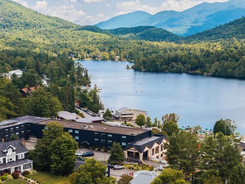 Laurel Lake Placid Hotel in Lake Placid