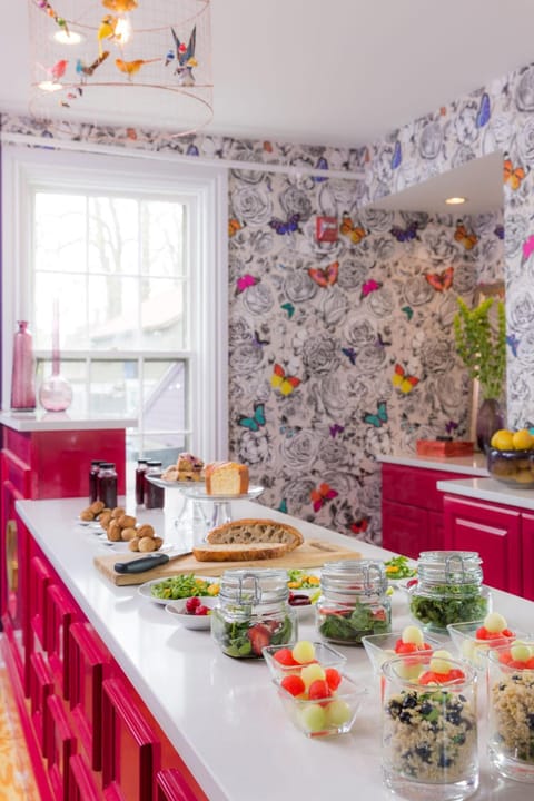 Gilded Hotel in Newport