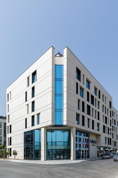 Blue Star Luxury Hotel 4* Hotel in Sofia