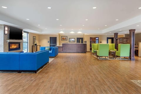 Comfort Inn & Suites Schenectady -Scotia Hotel in Scotia