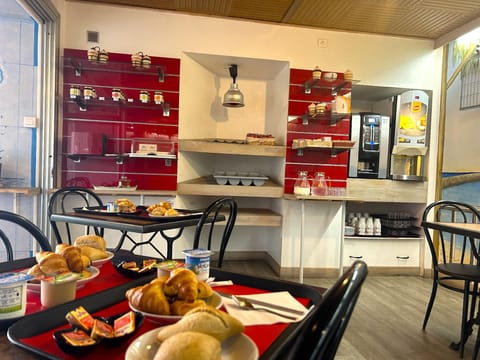 Hotel Le Bon Accueil Hotel in Ota