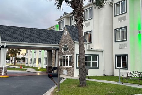 Quality Inn & Suites Myrtle Beach near Outlets Hotel in Carolina Forest