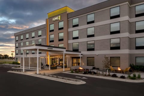 Home2 Suites by Hilton Sheboygan Hotel in Sheboygan