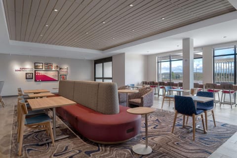 Home2 Suites by Hilton Sheboygan Hotel in Sheboygan