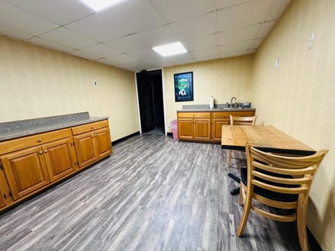 Pamola Motor Lodge Hotel in Millinocket