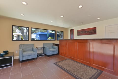 Avenue Inn Downtown San Luis Obispo Hotel in San Luis Obispo