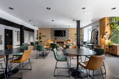 The Block Hotel Hotel in Rogers