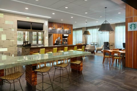 Courtyard by Marriott Atlanta Alpharetta/Avalon Area Hotel in Alpharetta