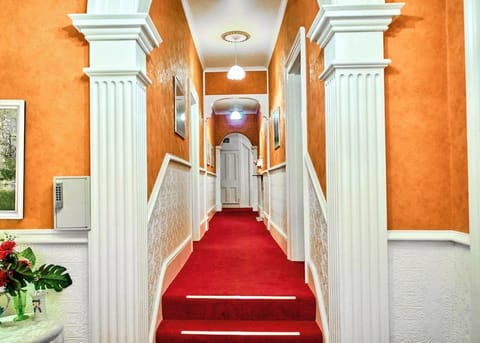 Hillview House Launceston Hotel in Launceston