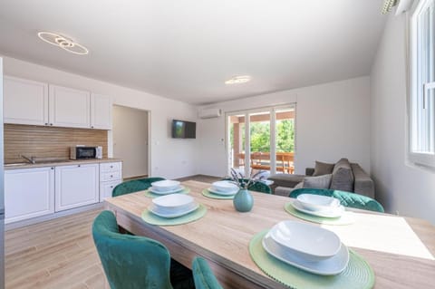 Villa Stocozzi Comfortable holiday residence Resort in Istria County