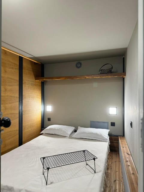 Swed Cab Embassy Hostel in Varna